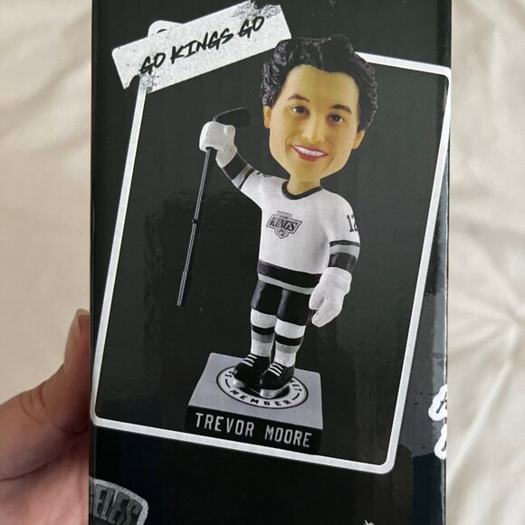 Exclusive Los Angeles Kings TREVOR MOORE Mini-Bobblehead 2023-24 NHL Season - Picture 2 of 5